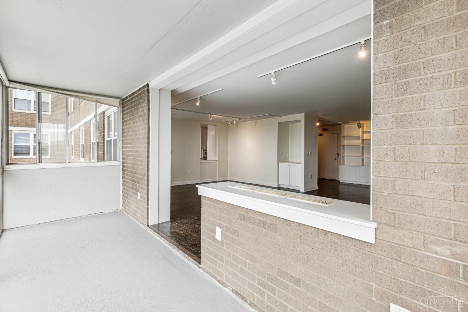 2444 Madison Road 1007