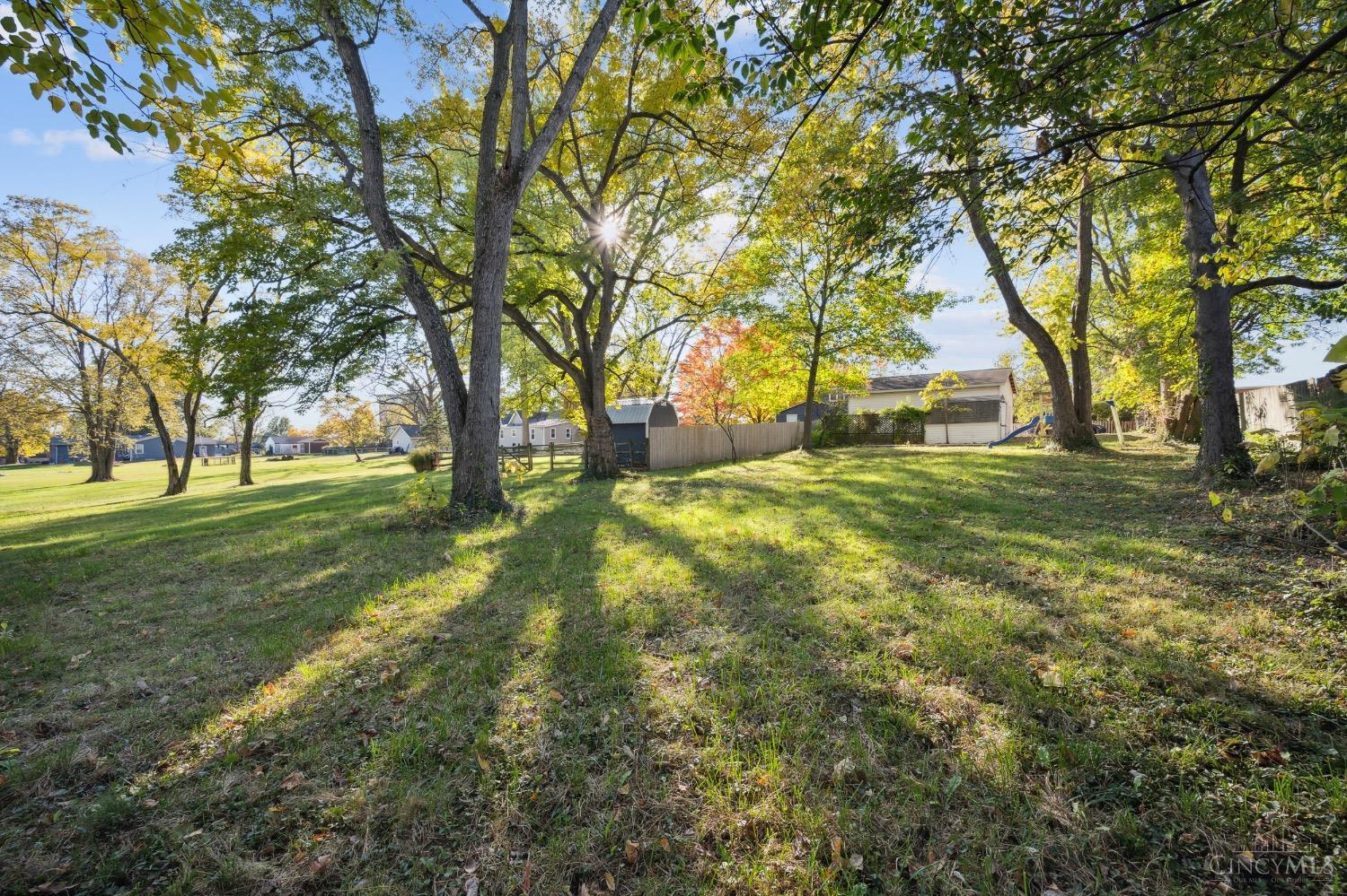 5674 Kenwood Road