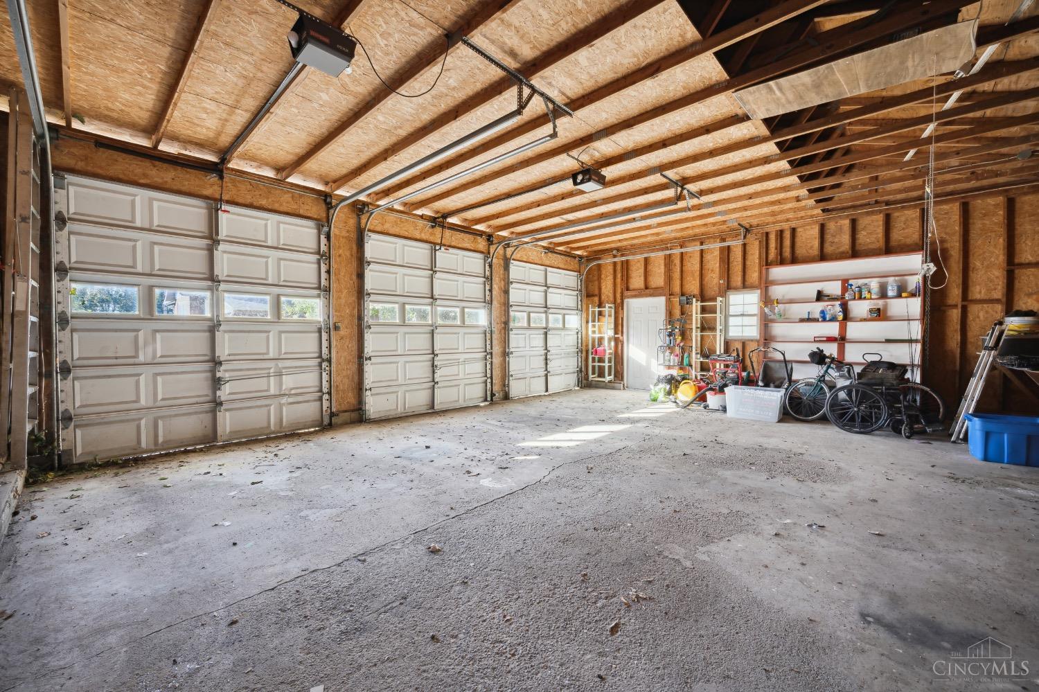 5674 Kenwood Road