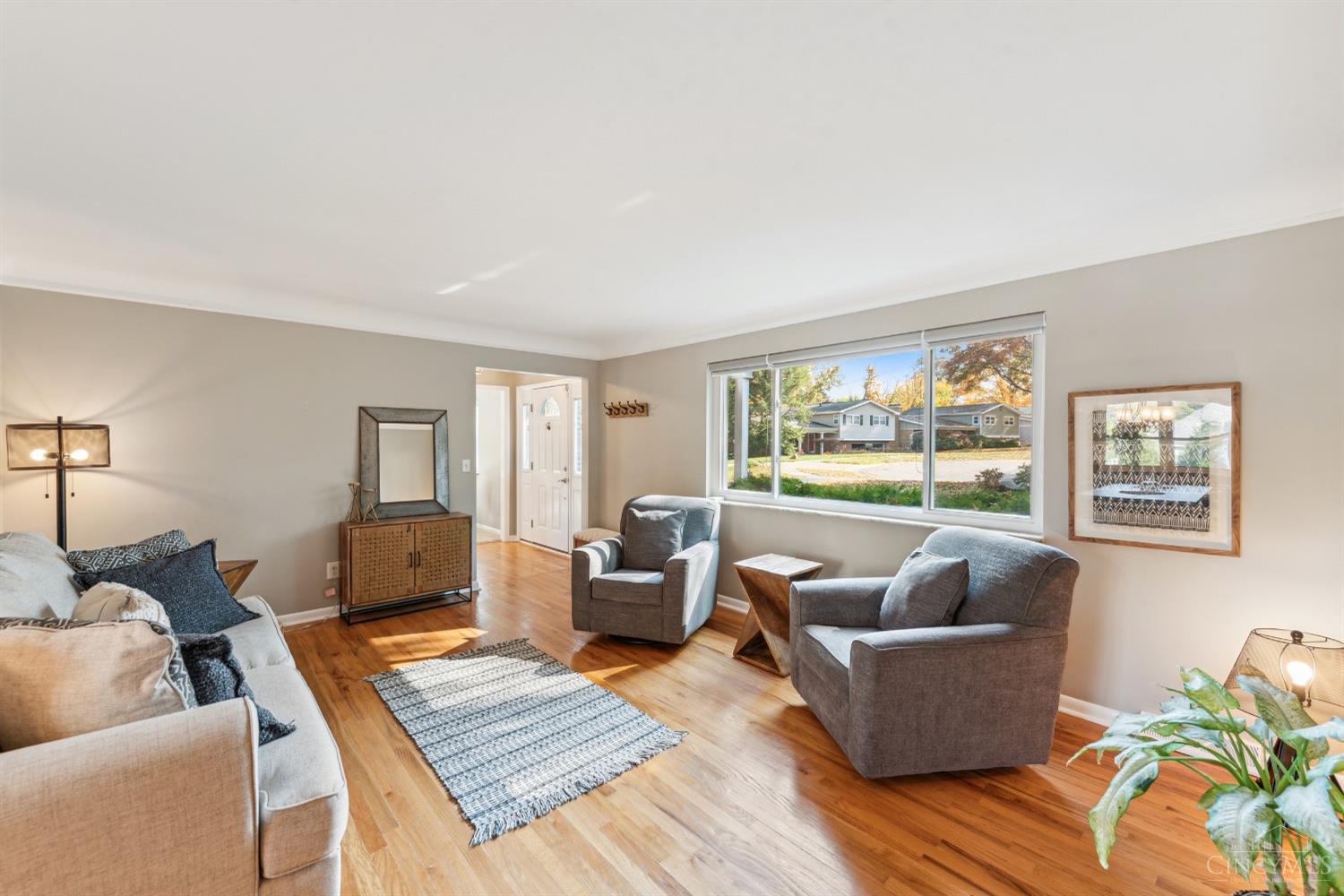 6895 Meadowdale Circle