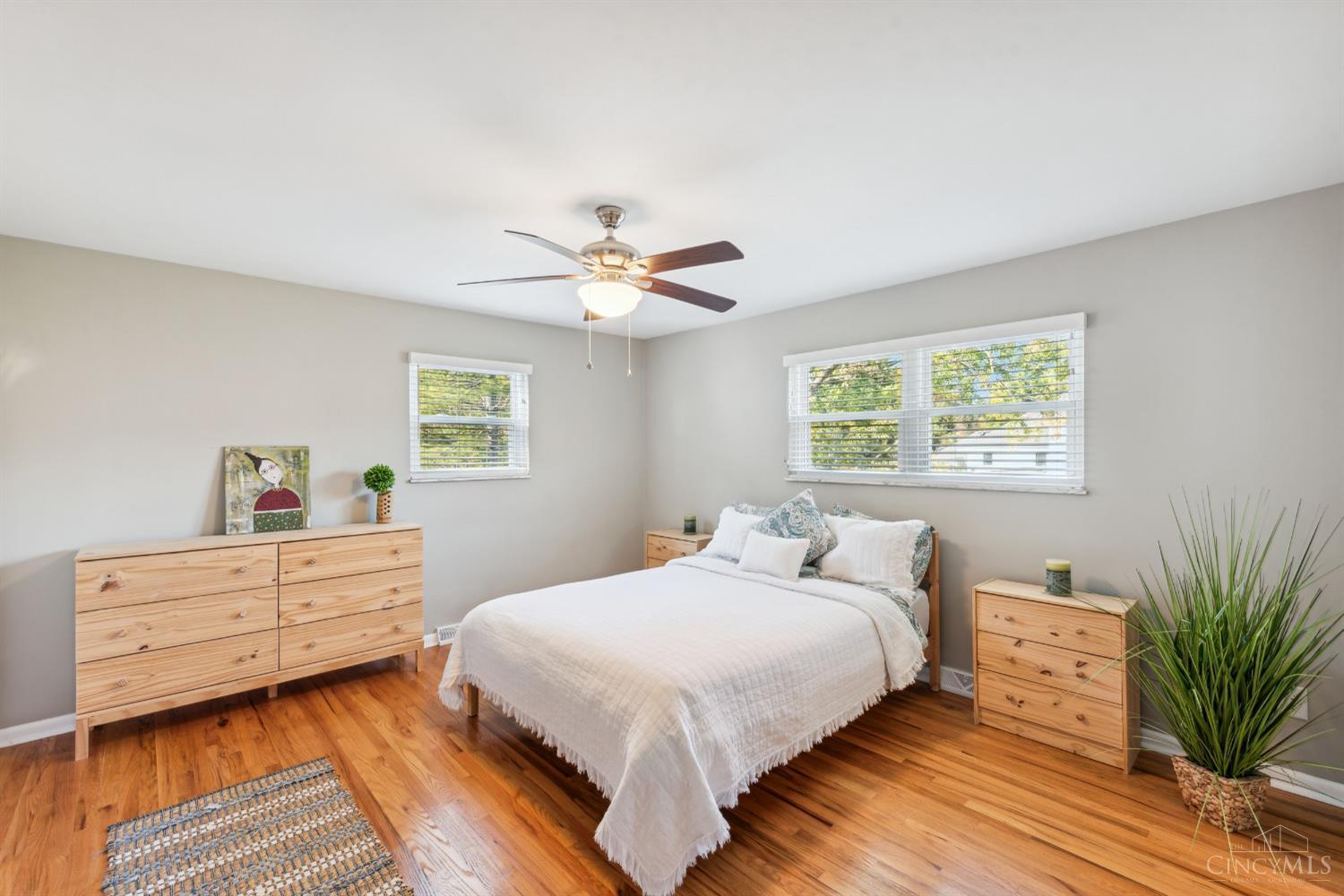 6895 Meadowdale Circle