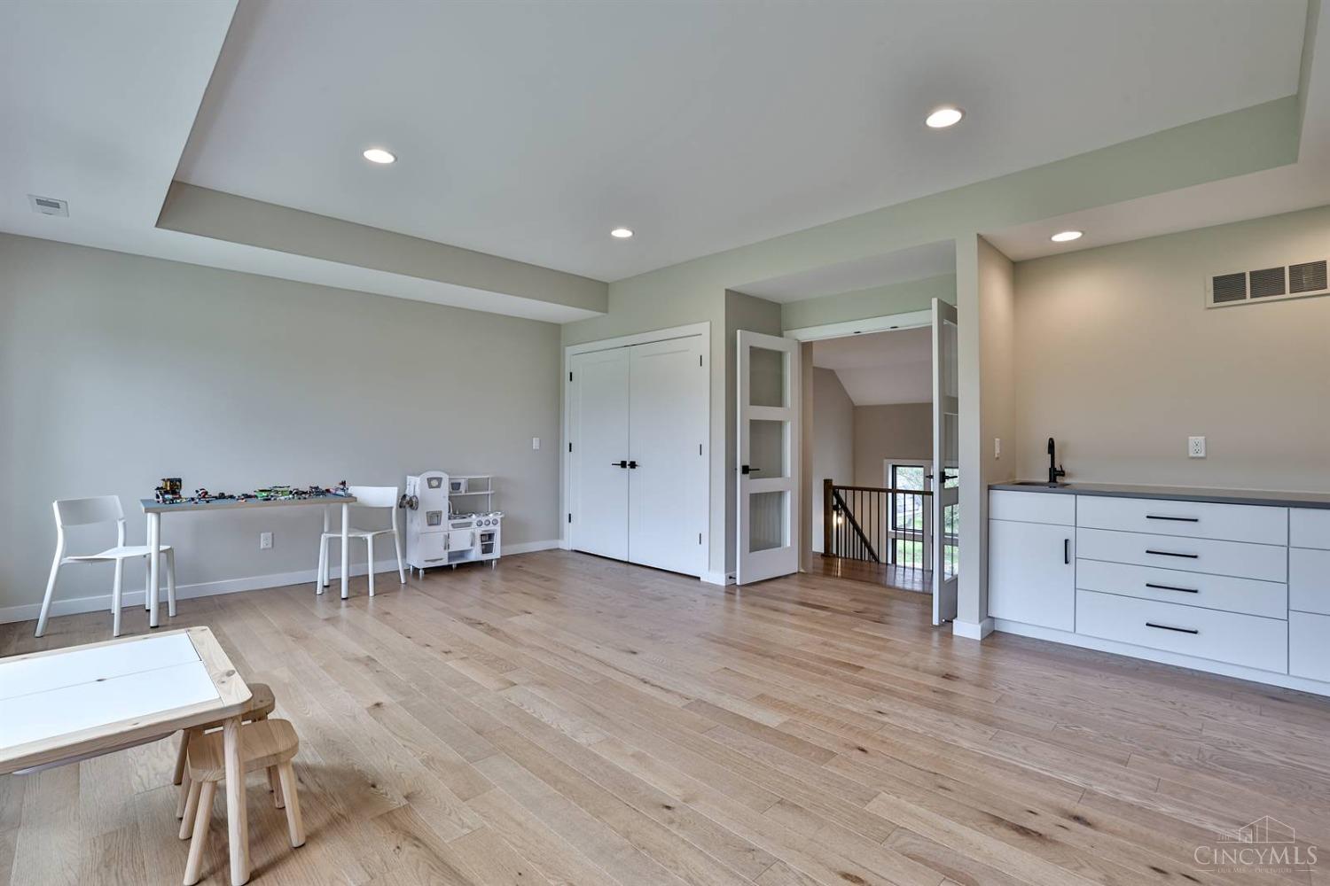 5705 Graves Road