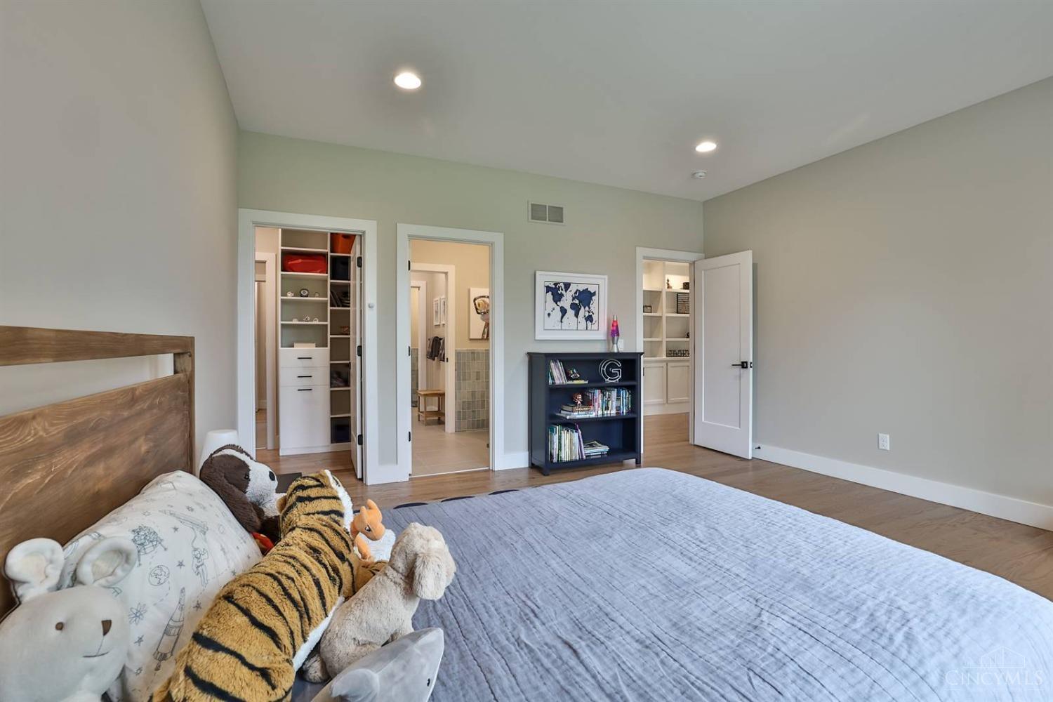 5705 Graves Road