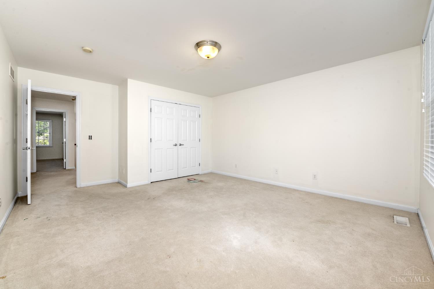 15 Camargo Canyon Drive