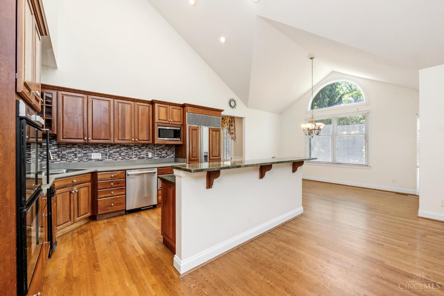 15 Camargo Canyon Drive