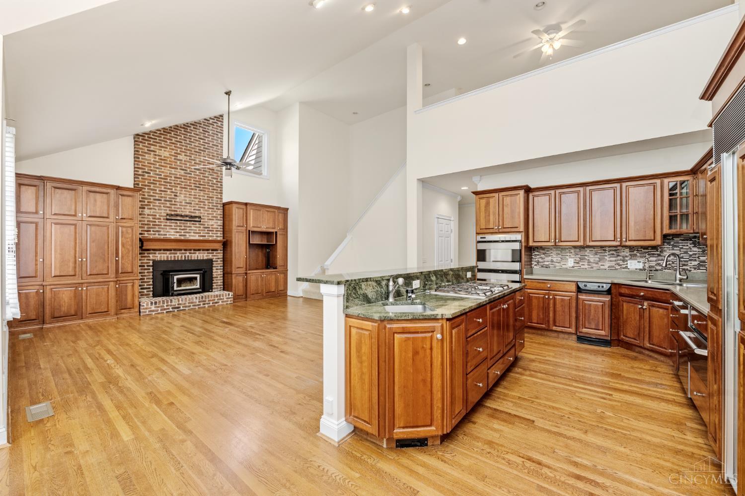 15 Camargo Canyon Drive
