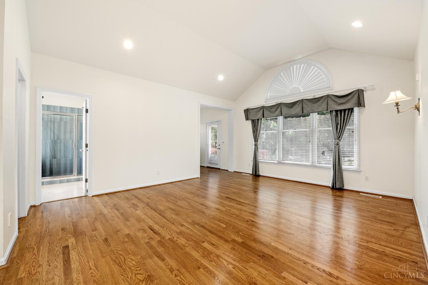 15 Camargo Canyon Drive