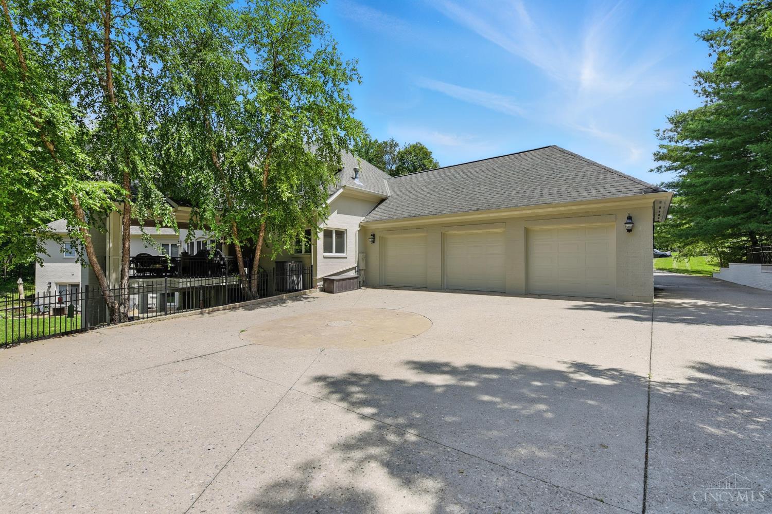 894 Winding River Boulevard