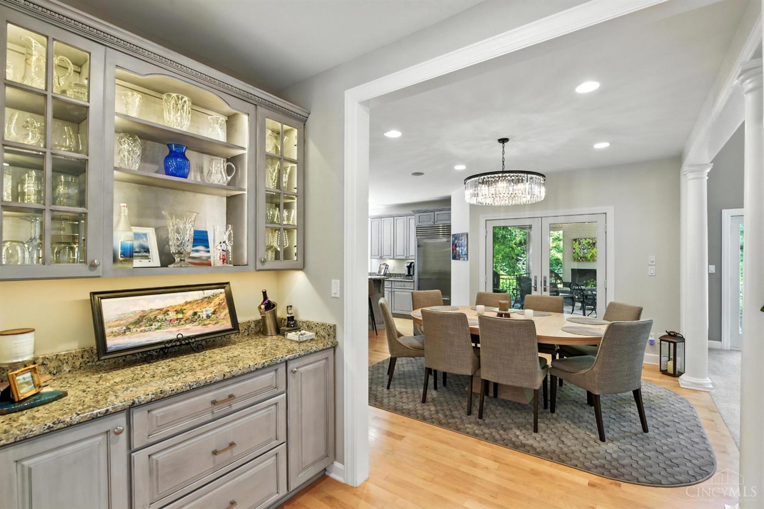 894 Winding River Boulevard