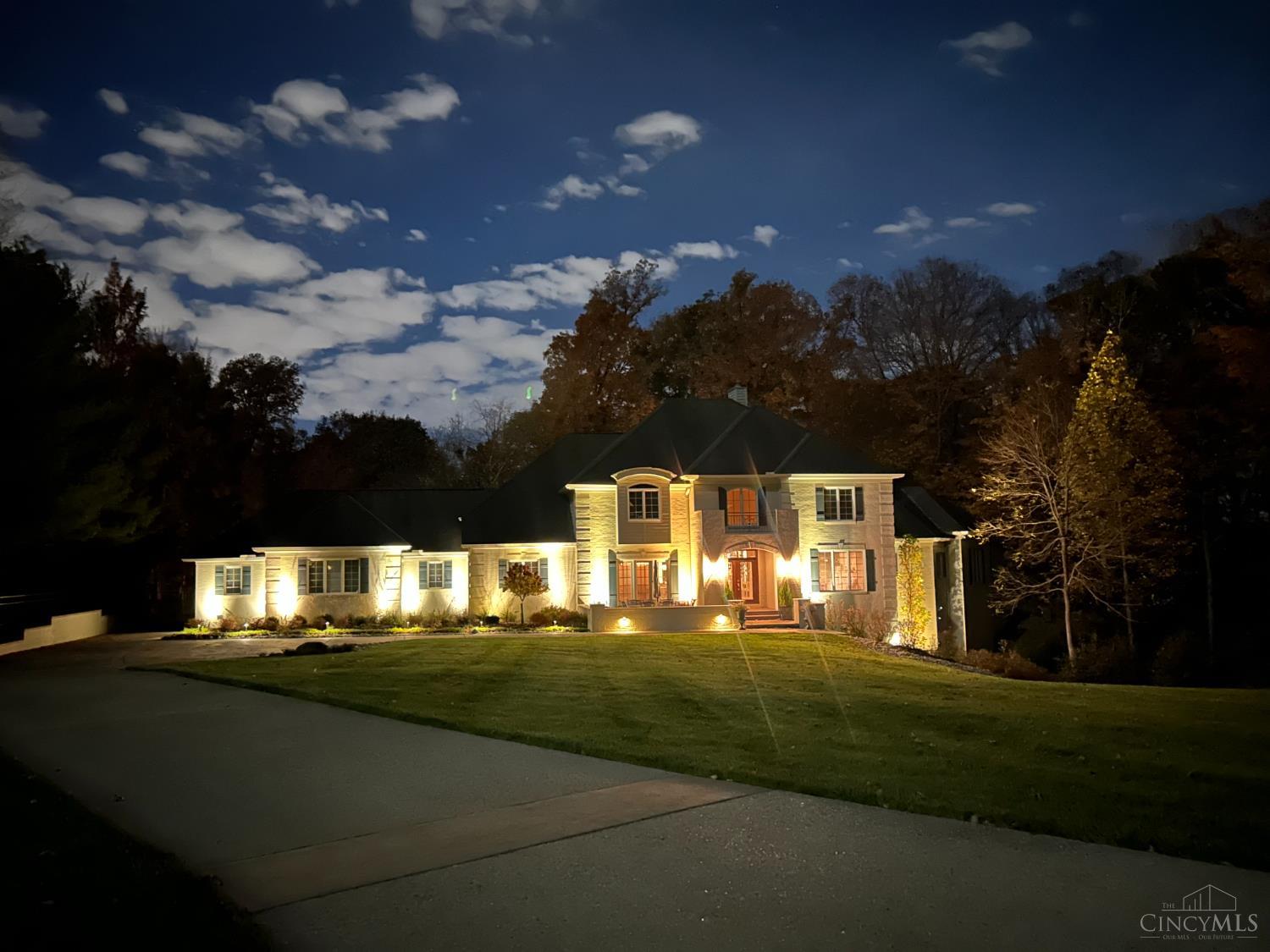 894 Winding River Boulevard