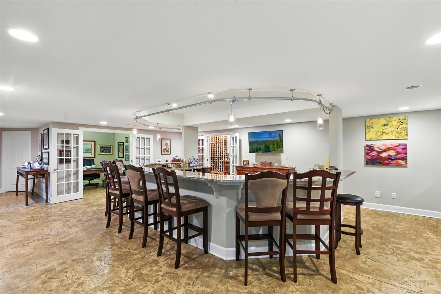 894 Winding River Boulevard