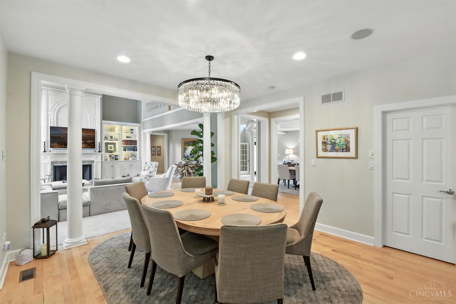 894 Winding River Boulevard