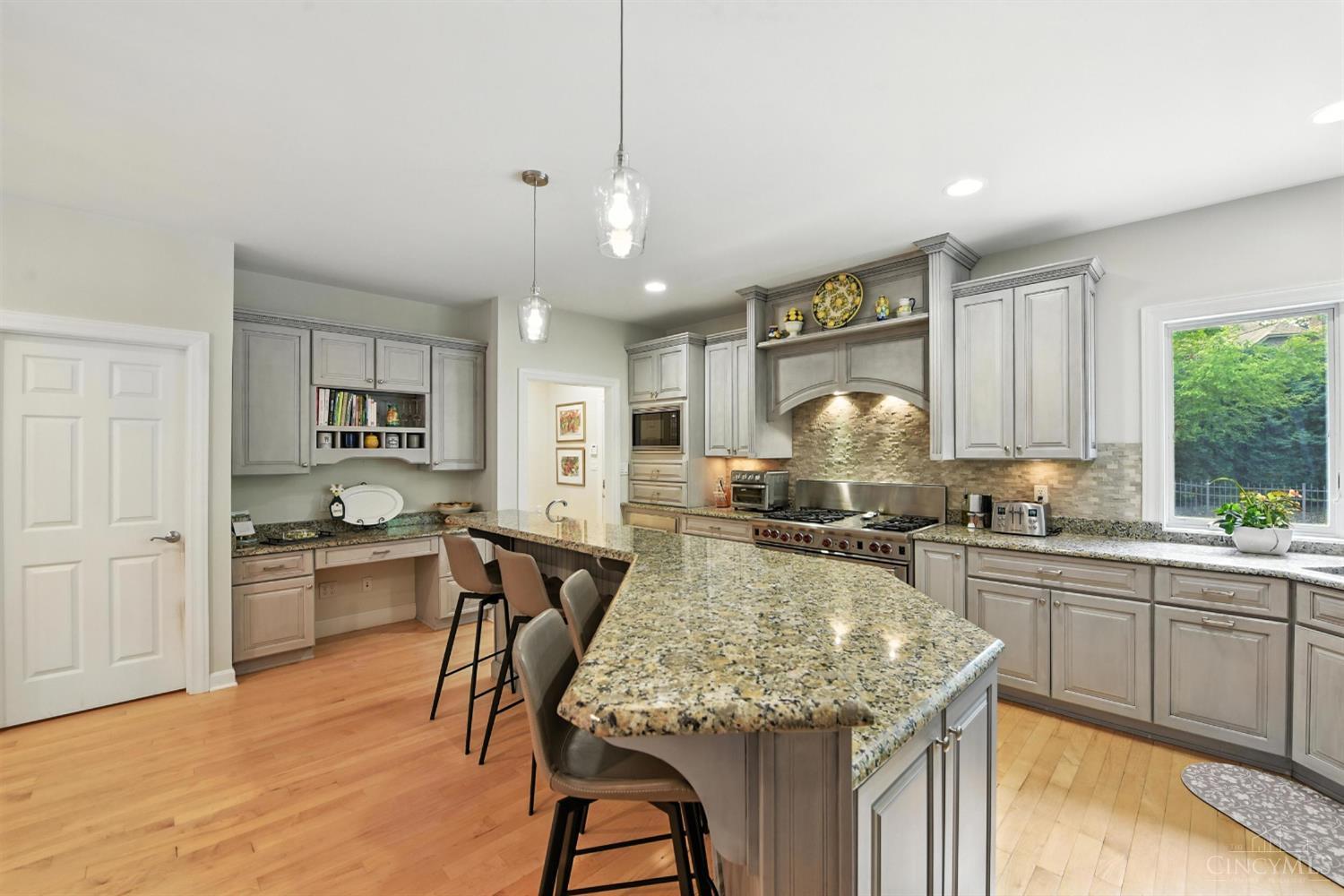 894 Winding River Boulevard