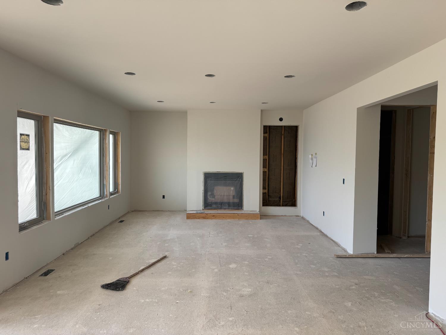 9835 Orchard Trail