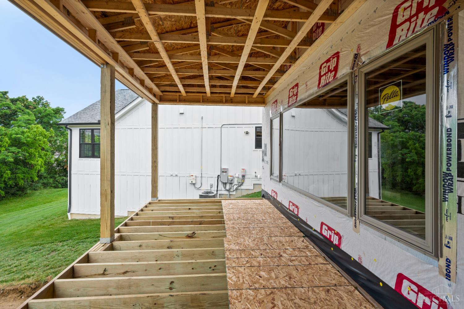 9835 Orchard Trail