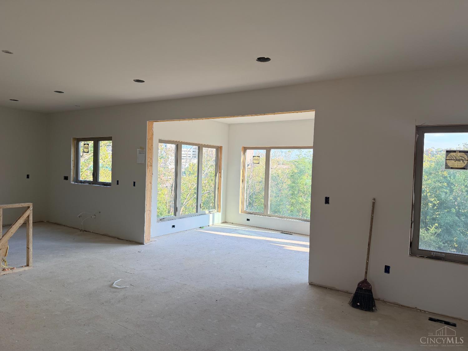 9835 Orchard Trail