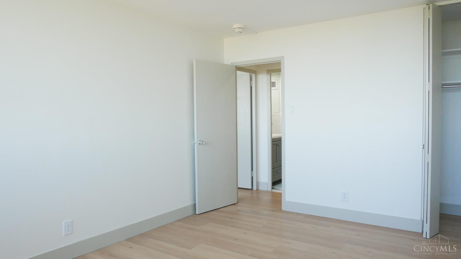 2324 Madison Road 1407