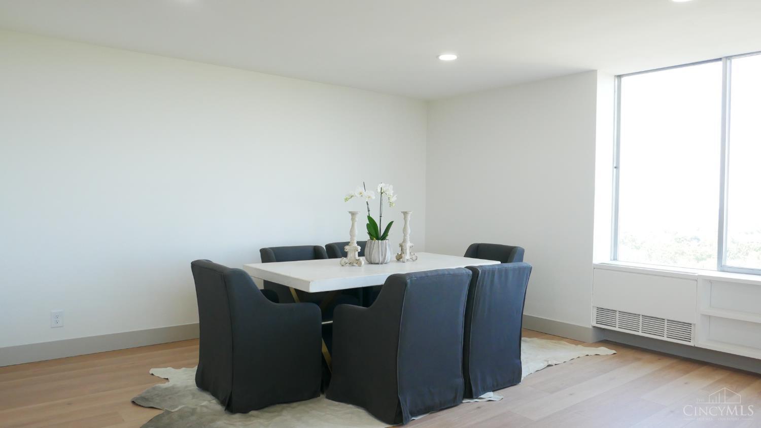 2324 Madison Road 1407