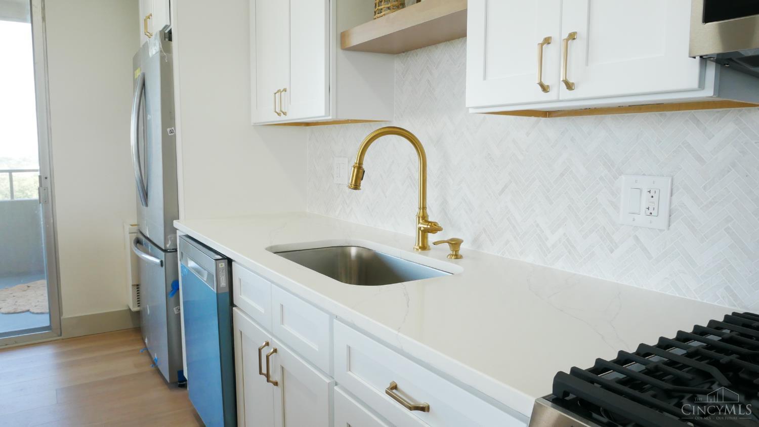 2324 Madison Road 1407