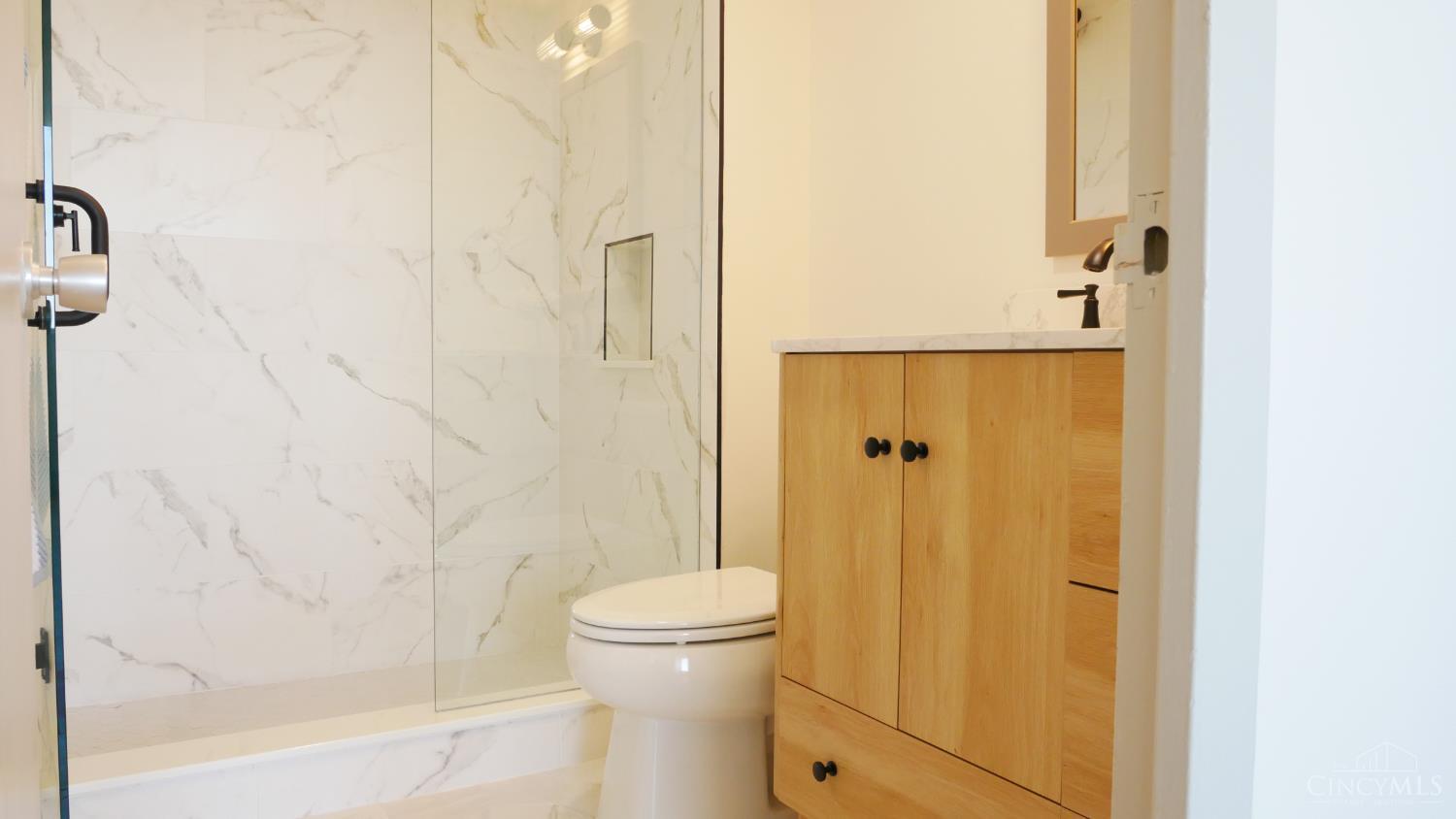 2324 Madison Road 1407