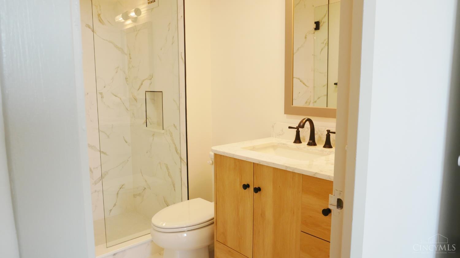 2324 Madison Road 1407