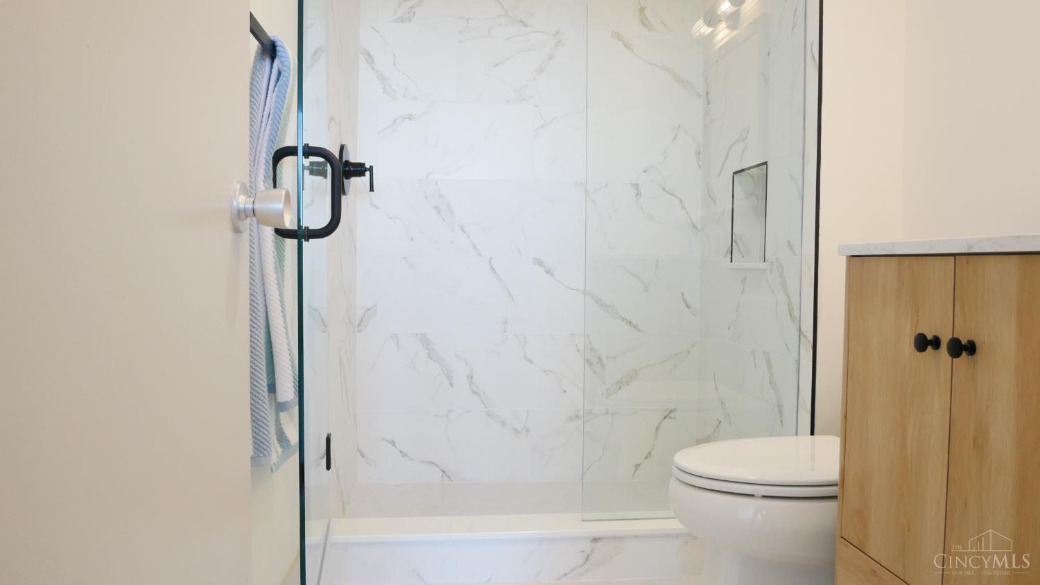 2324 Madison Road 1407