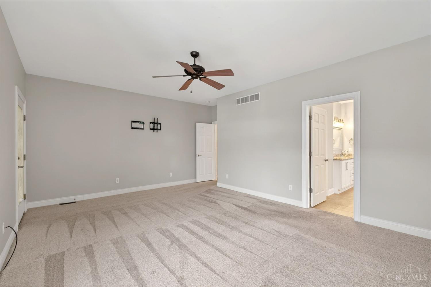 1646 Fairway Crest