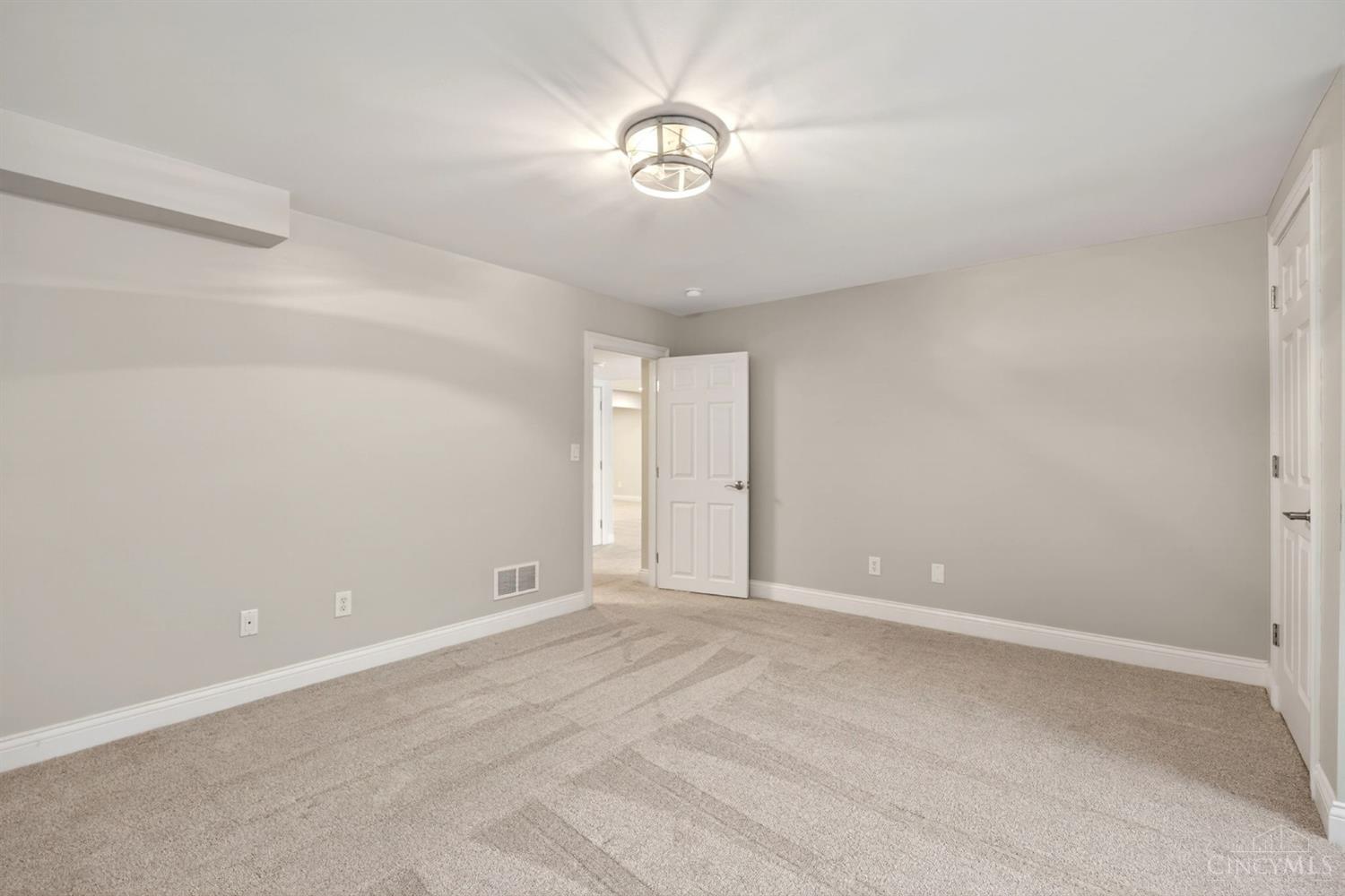 1646 Fairway Crest