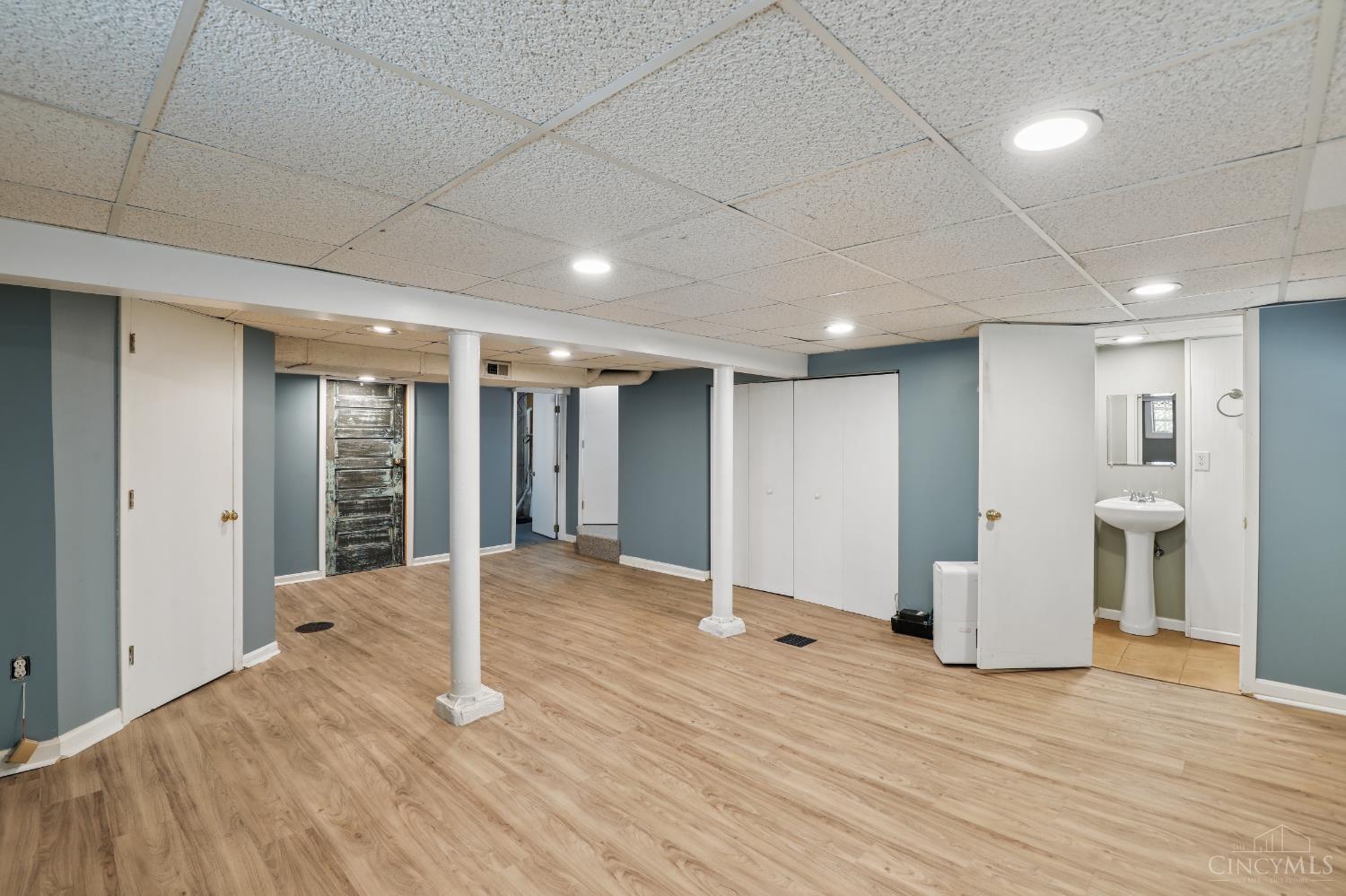 2925 Utopia Place