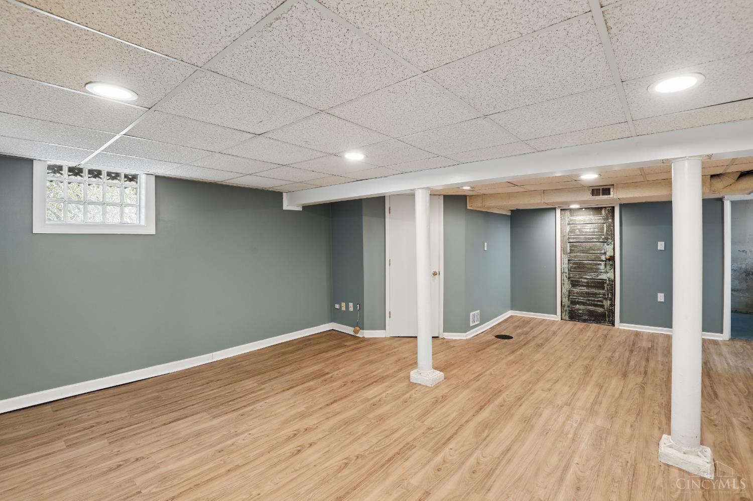 2925 Utopia Place