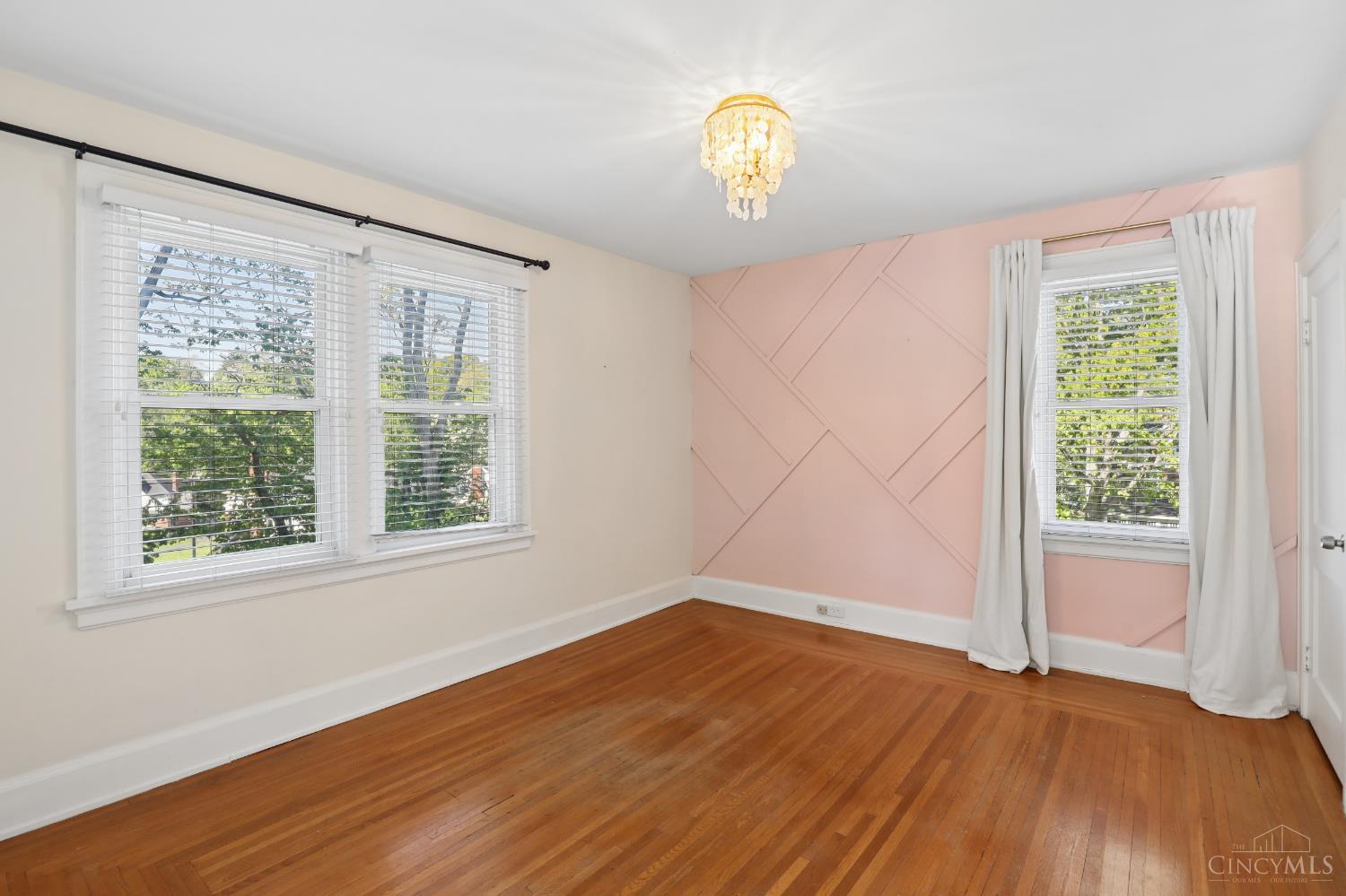 2925 Utopia Place