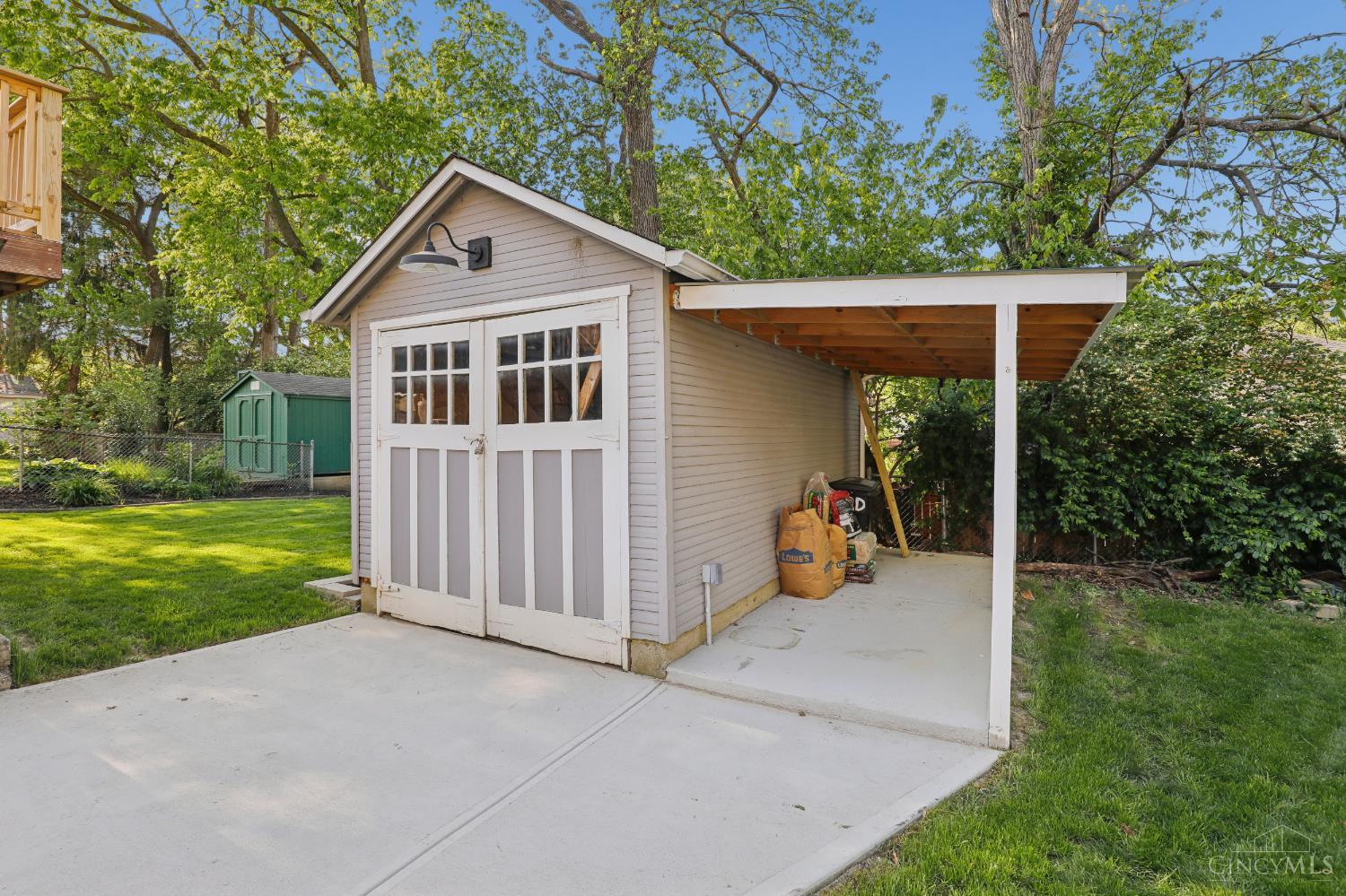2925 Utopia Place