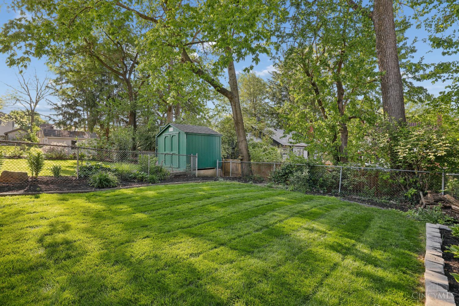 2925 Utopia Place