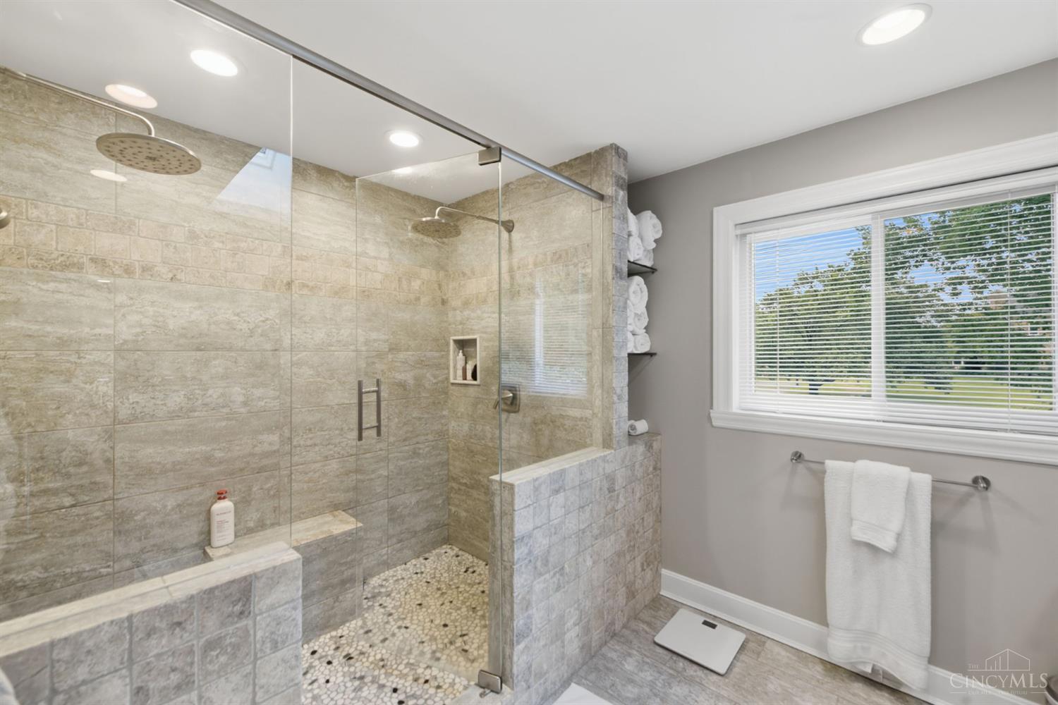 401 Sunny Acres Drive