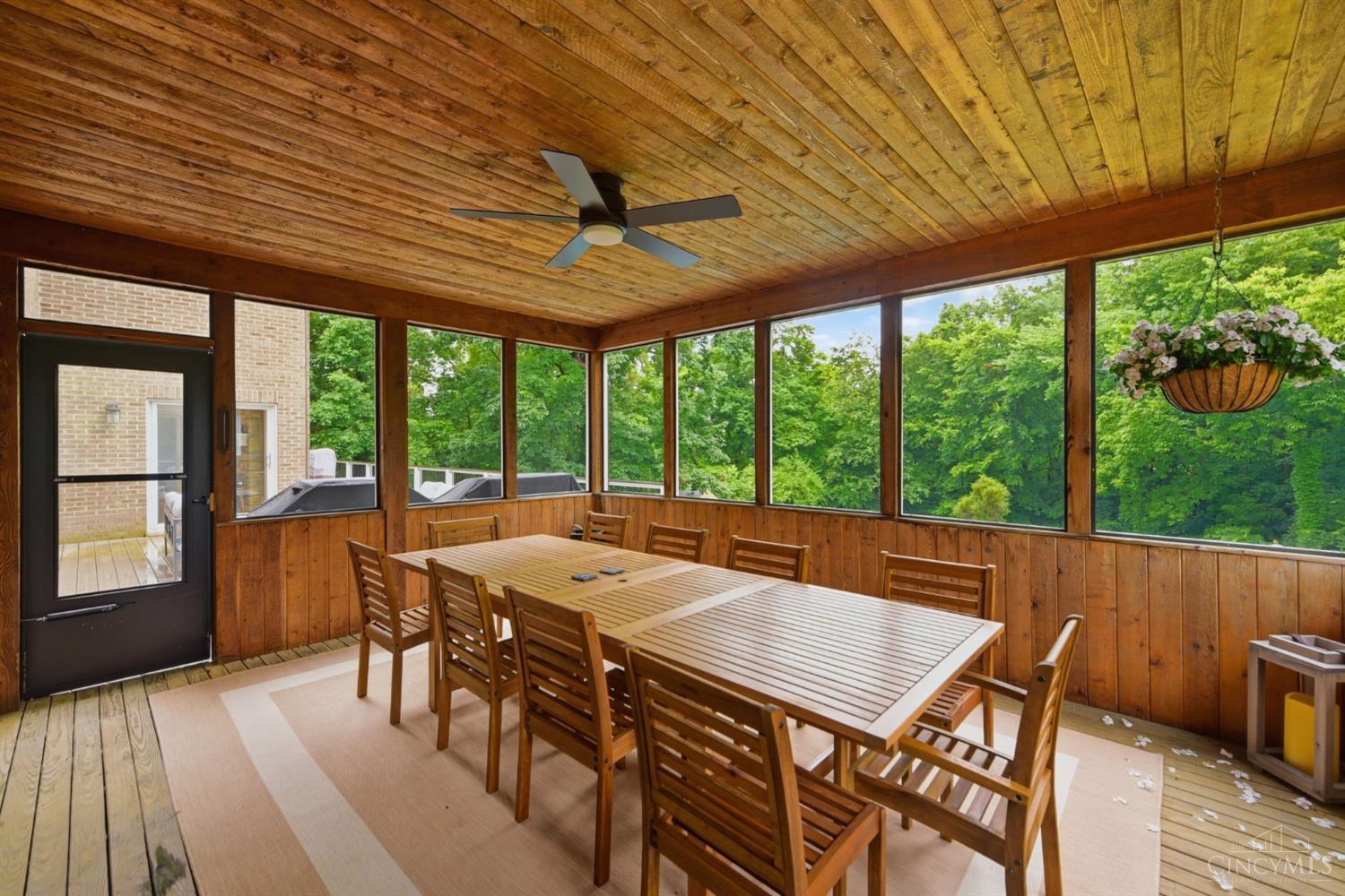 401 Sunny Acres Drive