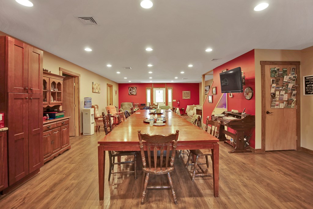 3060 Colton Road
