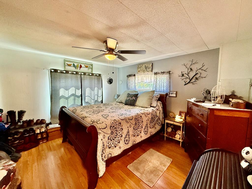 21 Mill St