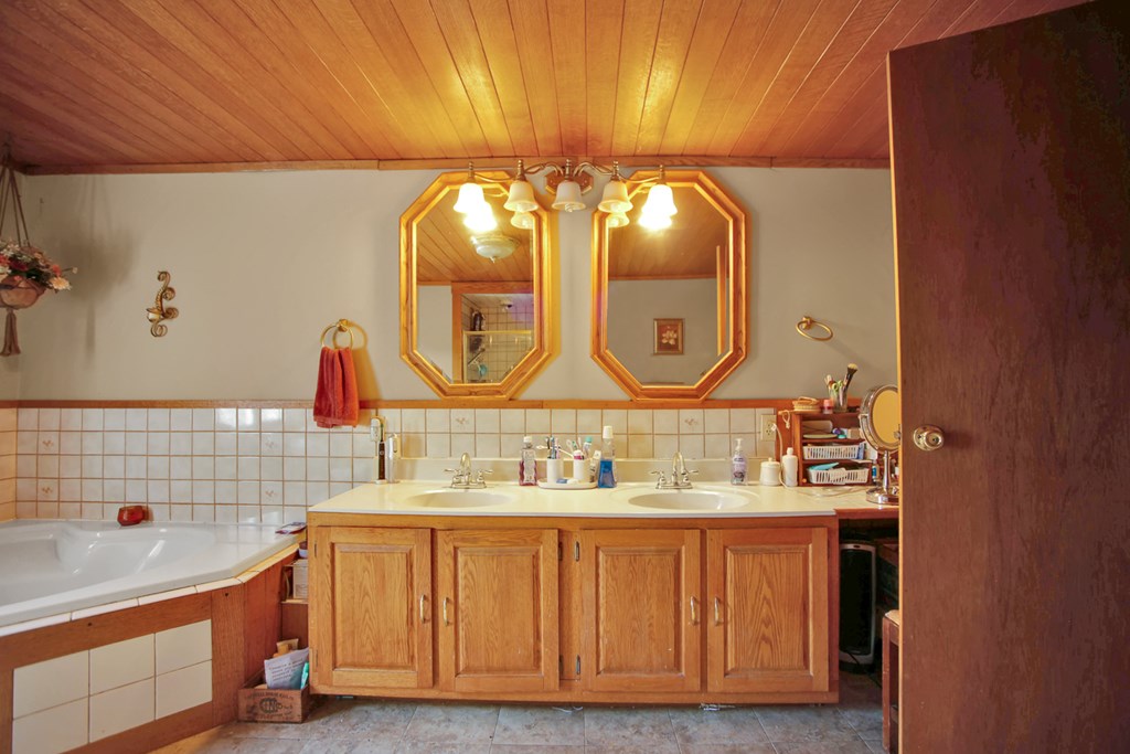 1177 Bloss Mountain Road