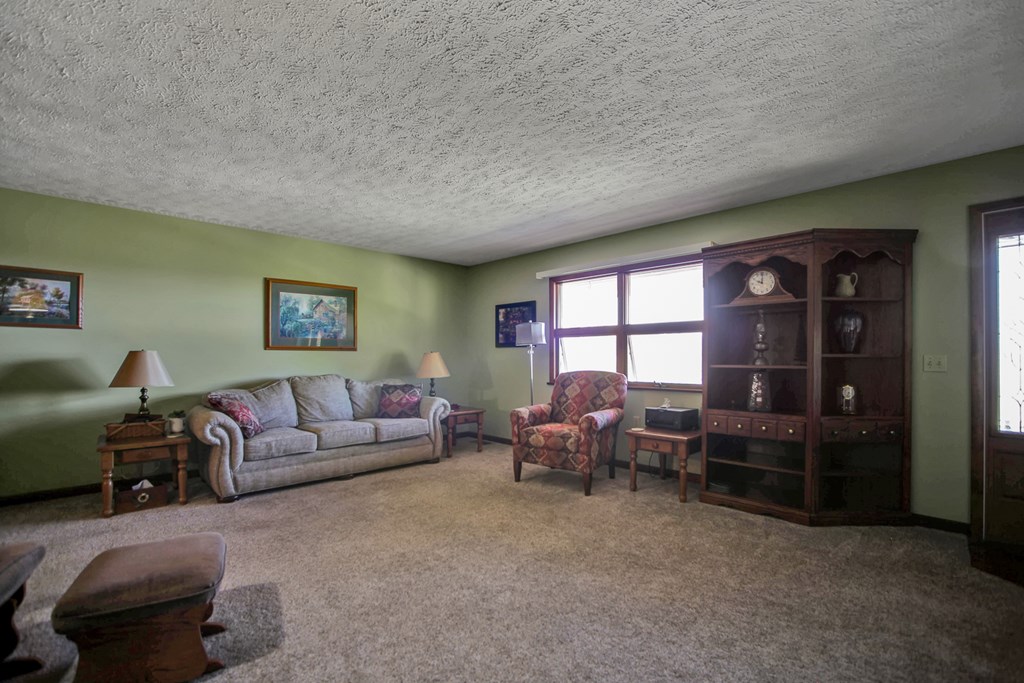589 New Road