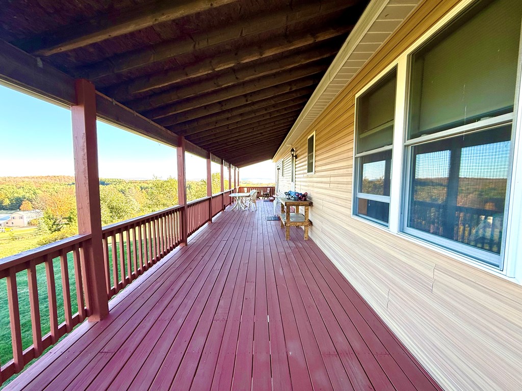 1525 Dutch Hill Road