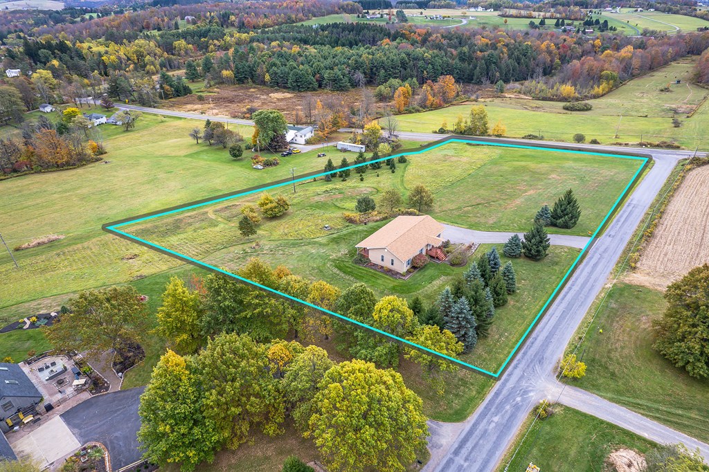 1525 Dutch Hill Road