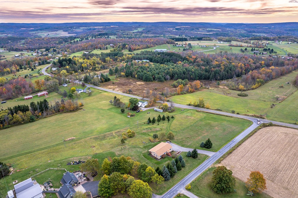 1525 Dutch Hill Road