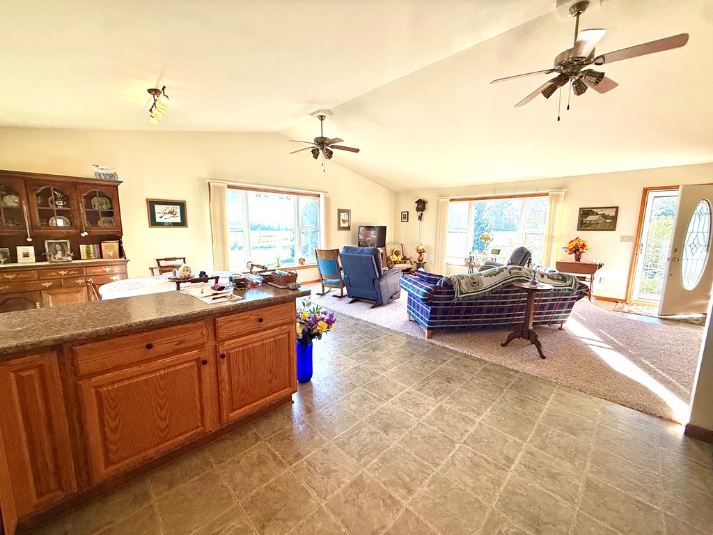 1525 Dutch Hill Road