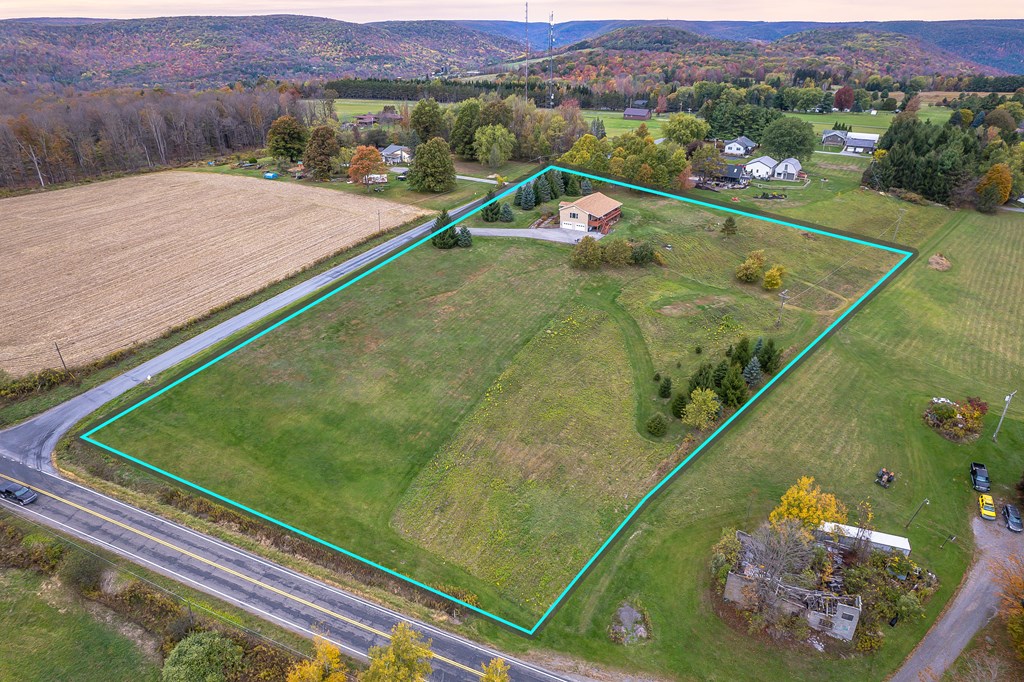 1525 Dutch Hill Road