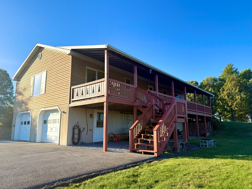 1525 Dutch Hill Road