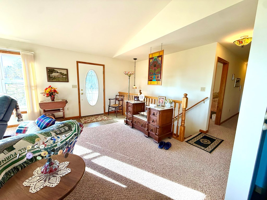 1525 Dutch Hill Road