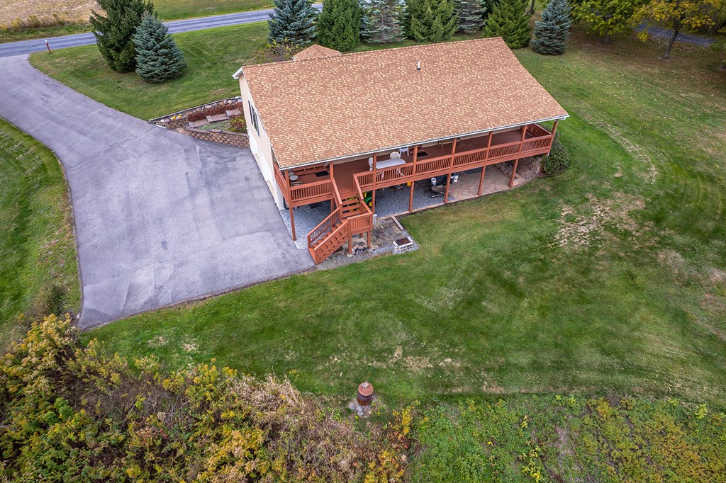 1525 Dutch Hill Road