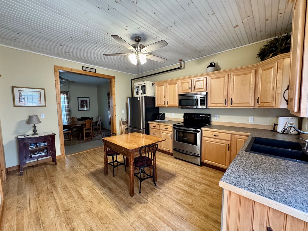 72 East Avenue, Wellsboro