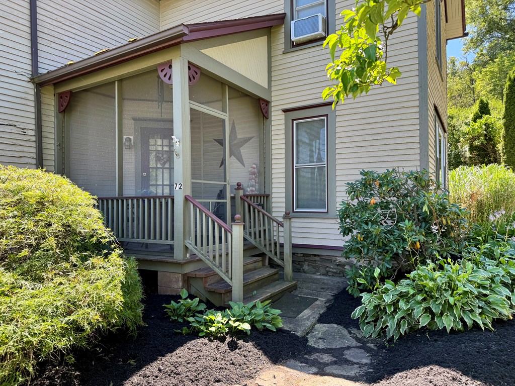 72 East Avenue, Wellsboro