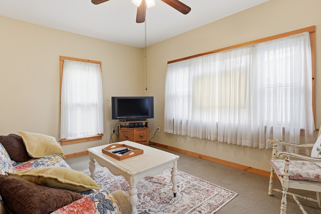 72 East Avenue, Wellsboro